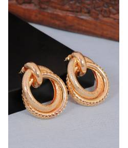 Crunchy Fashion Gold Tonned Elegant Drop & Dangler Earring CFE1822