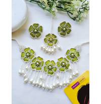 Handmade Mehndi Green Floral Jewellery Set for Haldi-Mehndi Ceremony