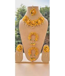 Yellow Floral Haldi Jewelry Sets for Brides Haldi/Mehndi/Baby