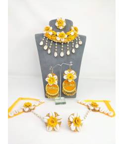 Yellow Floral Dulhaniya Haldi-Mehndi Jewellery Set for Brides