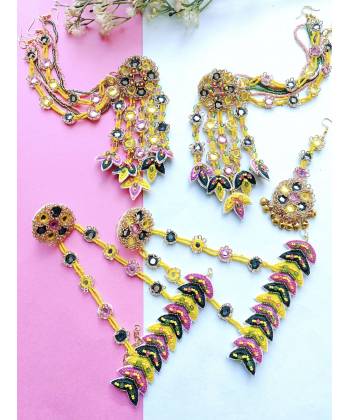 Mahira Green-Yellow-PInk Floral Handmade Bridal Haldi-Mehndi Jewellery Set