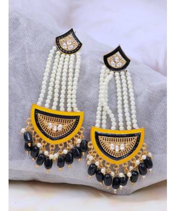Traditional Gold-Plated  White & Black Pearl Pasa Earrings RAE1824