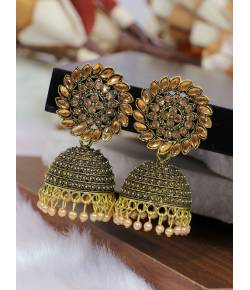 Traditional Gold-Plated Kundan Jhumki With  White Pearl Earring RAE2074