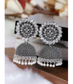 Traditional Silver Kundan Jhumki With  White Pearl Earring RAE2075