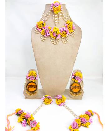 Floral Elegance: Pink-Yellow Dulhaniya Haldi-Mehndi Bridal Jewelry Set