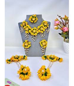 Yellow Flowers Jewellery Set for Haldi and Mehndi