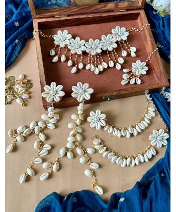 Floral Sea Shell Bridal Jewellery | Haldi Mehndi Set