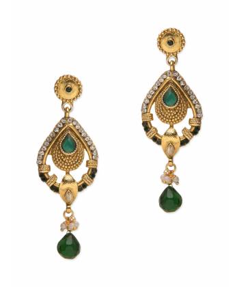 Beguiling Emerald Glorious Earrings