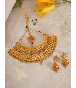 Golden Choker Necklace Set With Earring& Tika