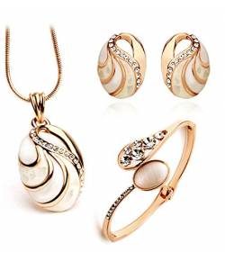 Gold Plated Pendant Necklace Set With Earrings 