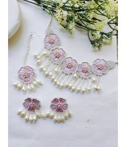 Baby Pink necklace earrings Tikka zset