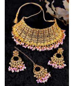 Traditional Bridal Necklace and a pair of earrings & Maang Tika Set Gold-plated necklaces with kundan studded RAS0285